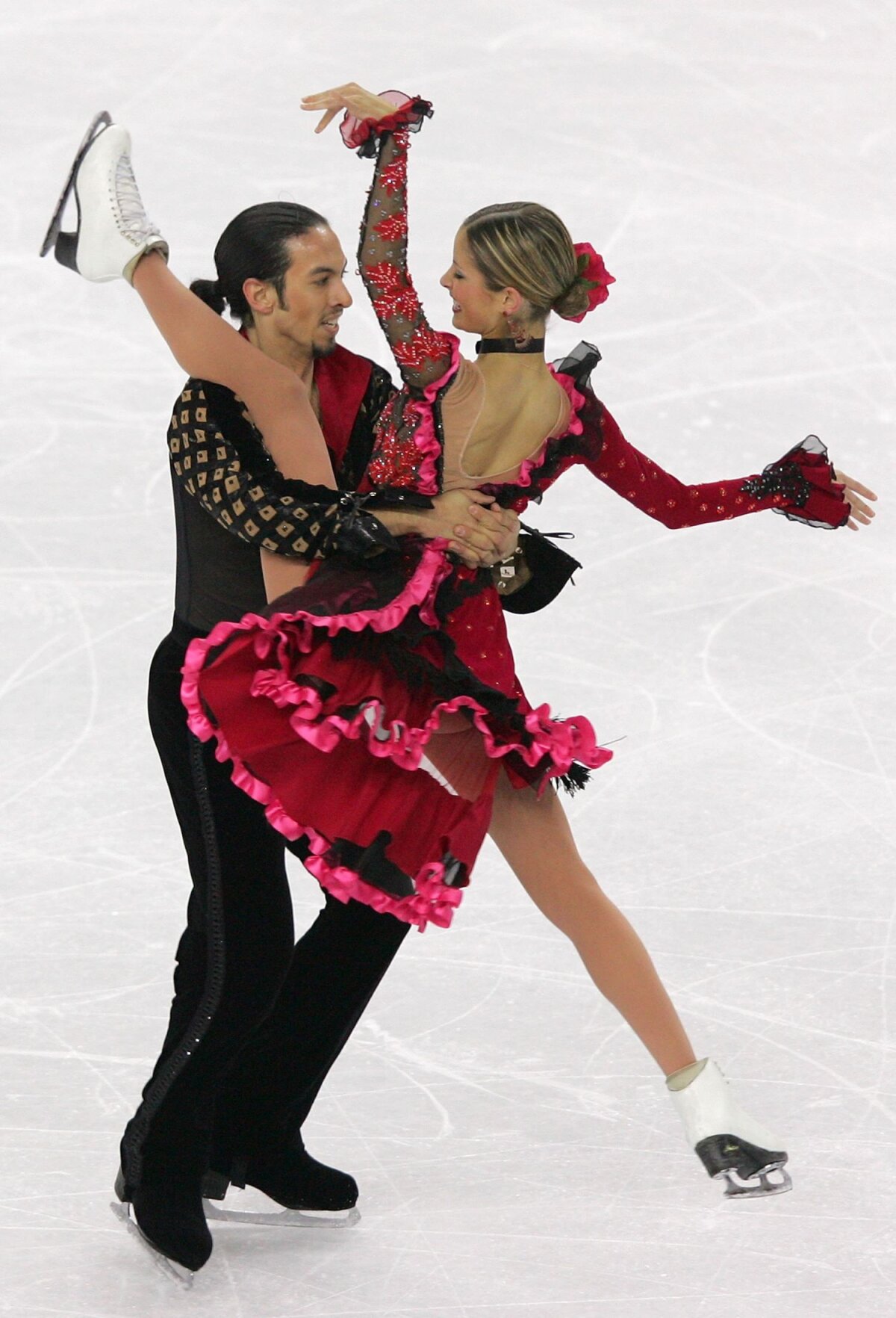 FOTO Frumuseți de pe patinoar » Ochi de gheață la dans pe gheață