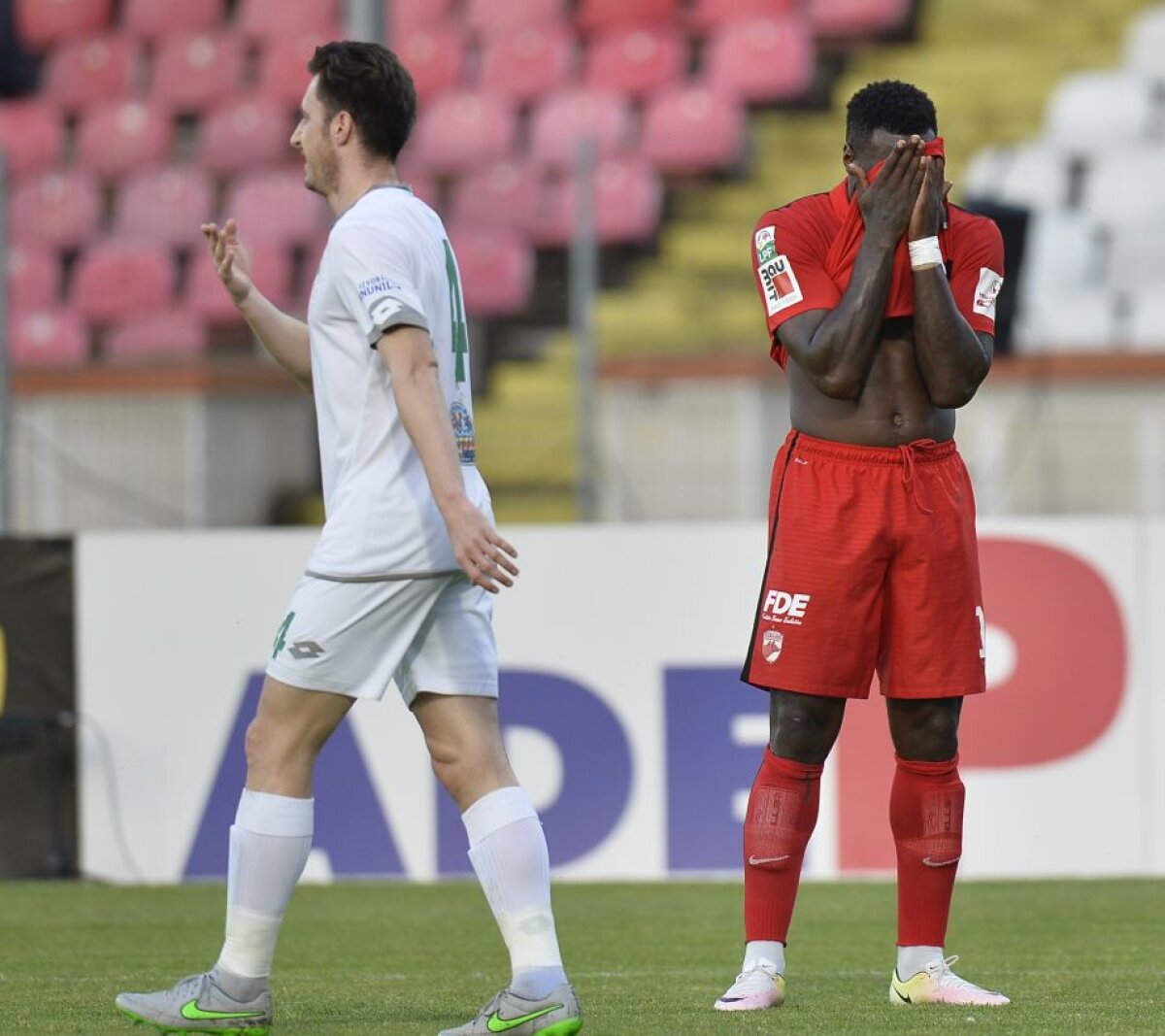 FOTO + VIDEO Neputință » Dinamo - Chiajna 1-1 » "Câinii" ratează finala Cupei Ligii după un meci slab