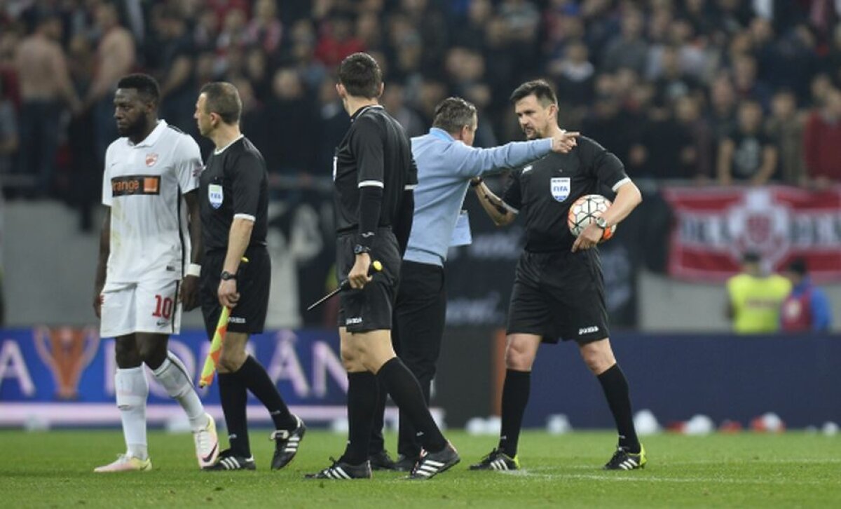 GALERIE FOTO Nervi întinși la maximum în Derby de România! Reghecampf trimis în tribună de Balaj!