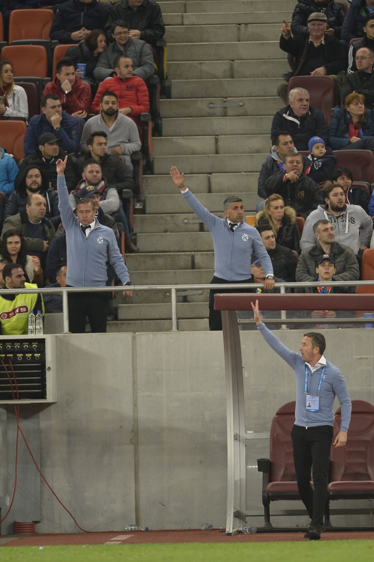 GALERIE FOTO Peste 20 de imagini pe care nu aveai cum să le vezi la TV! Fotoreporterii GSP îți arată tot ce s-a întâmplat pe stadion