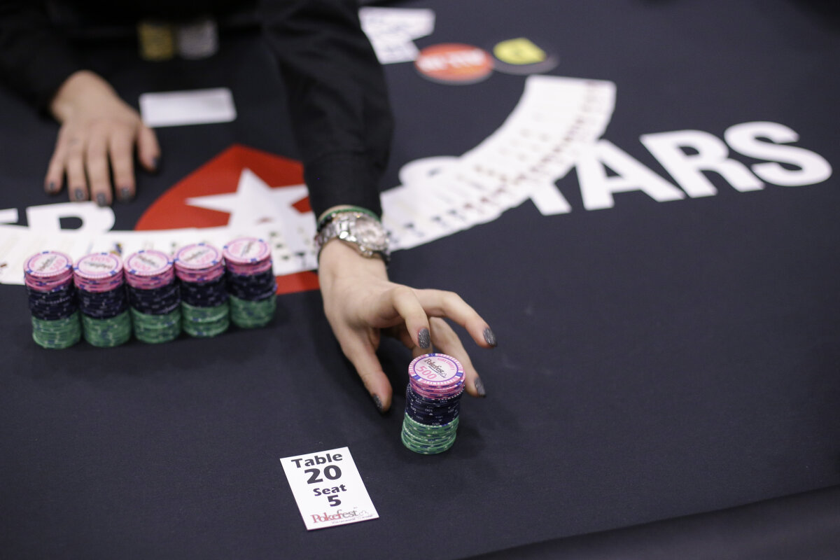 La masa de poker cu Dan Chișu: "În doi ani am câștigat 190.000 de euro" 