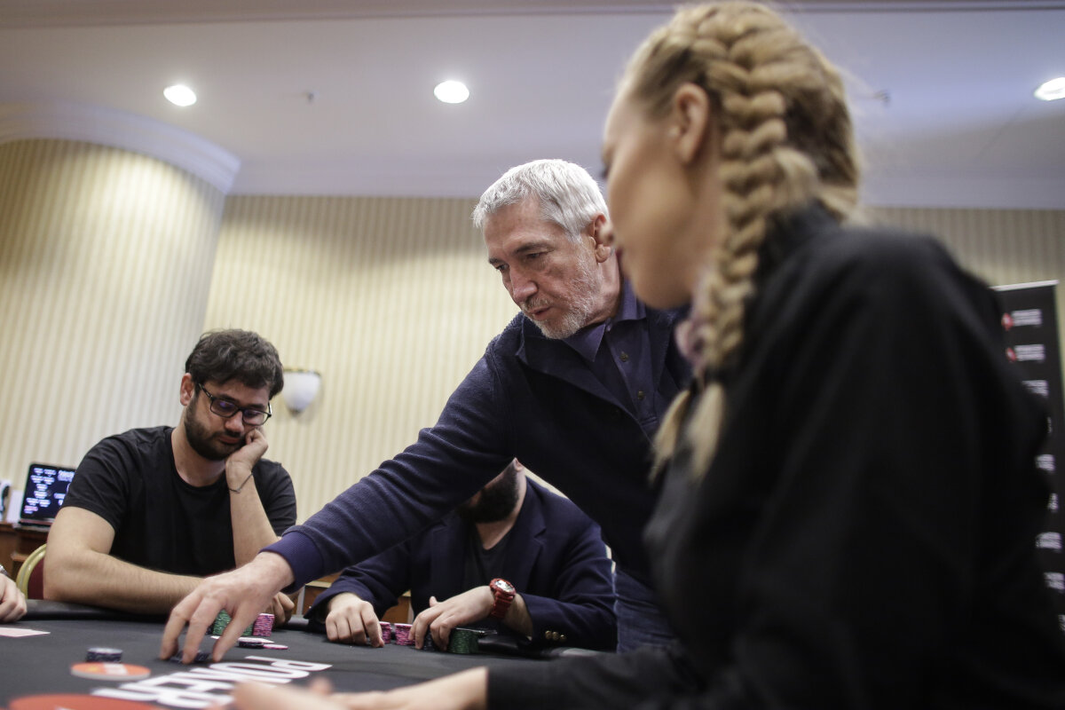 La masa de poker cu Dan Chișu: "În doi ani am câștigat 190.000 de euro" 