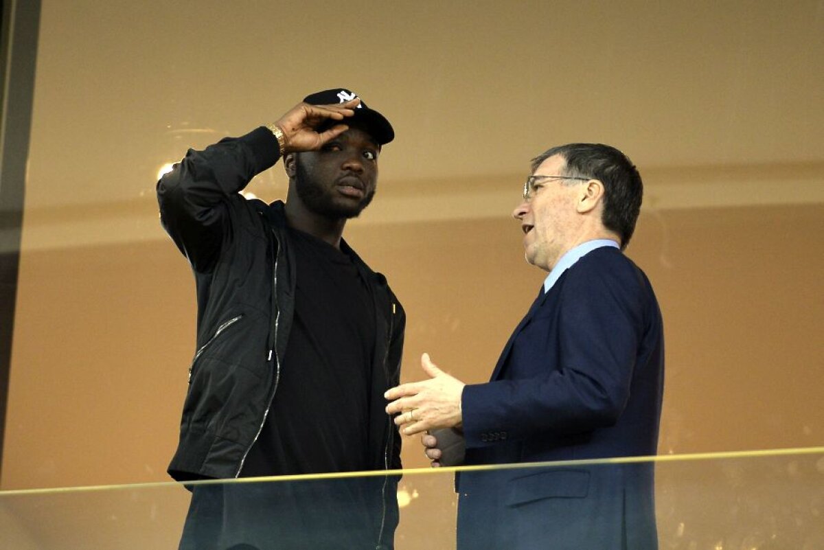 GALERIE FOTO Primele imagini cu Muniru după operație » Fotbalistul a venit la meciul cu Viitorul