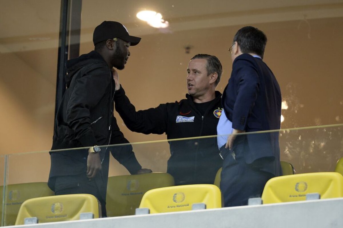 GALERIE FOTO Primele imagini cu Muniru după operație » Fotbalistul a venit la meciul cu Viitorul