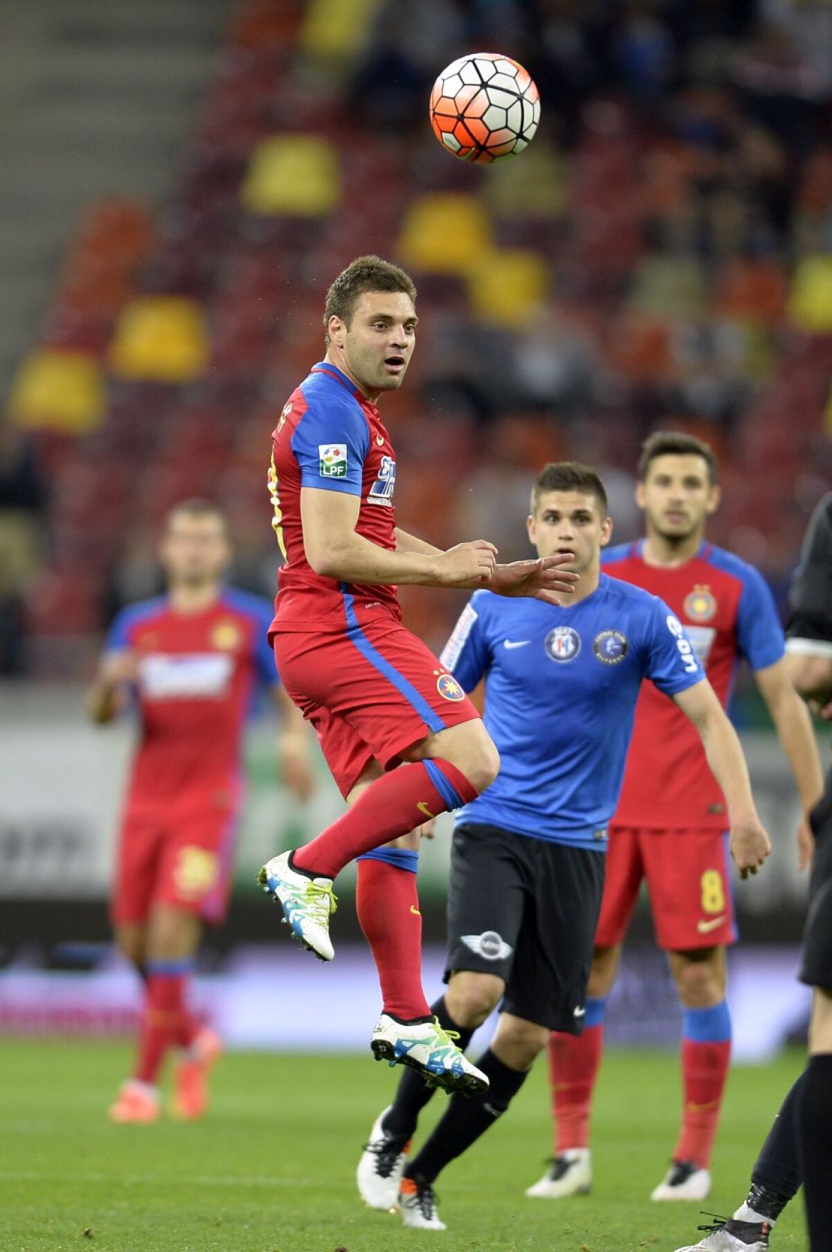 VIDEO+FOTO Succes lejer » Steaua n-a avut nicio problemă cu Viitorul, 3-0, și așteaptă un pas greșit al Astrei
