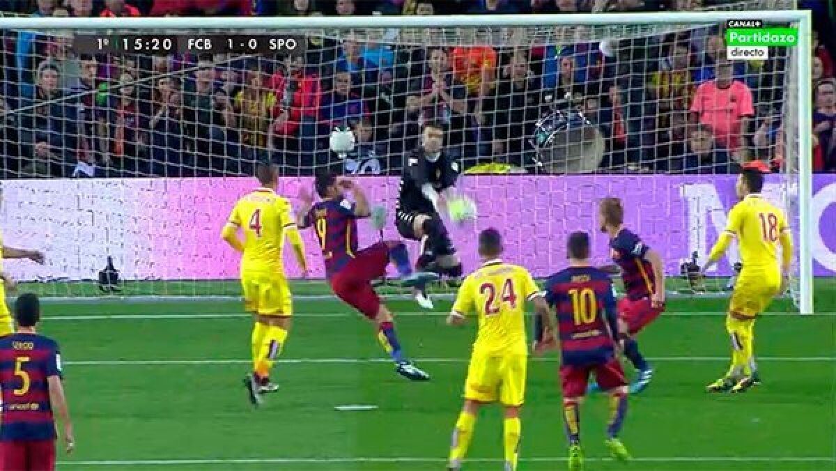 7 faze controversate la Barça - Sporting Gijon 6-0 » Două penalty-uri din cele 3 au fost acordate corect