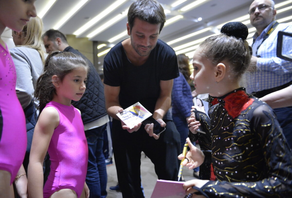 GALERIE FOTO 40 de ani de la Perfect 10 » Nadia a venit la București pentru a marca acasă împlinirea a 4 decenii de la miraculoasa Olimpiadă canadiană