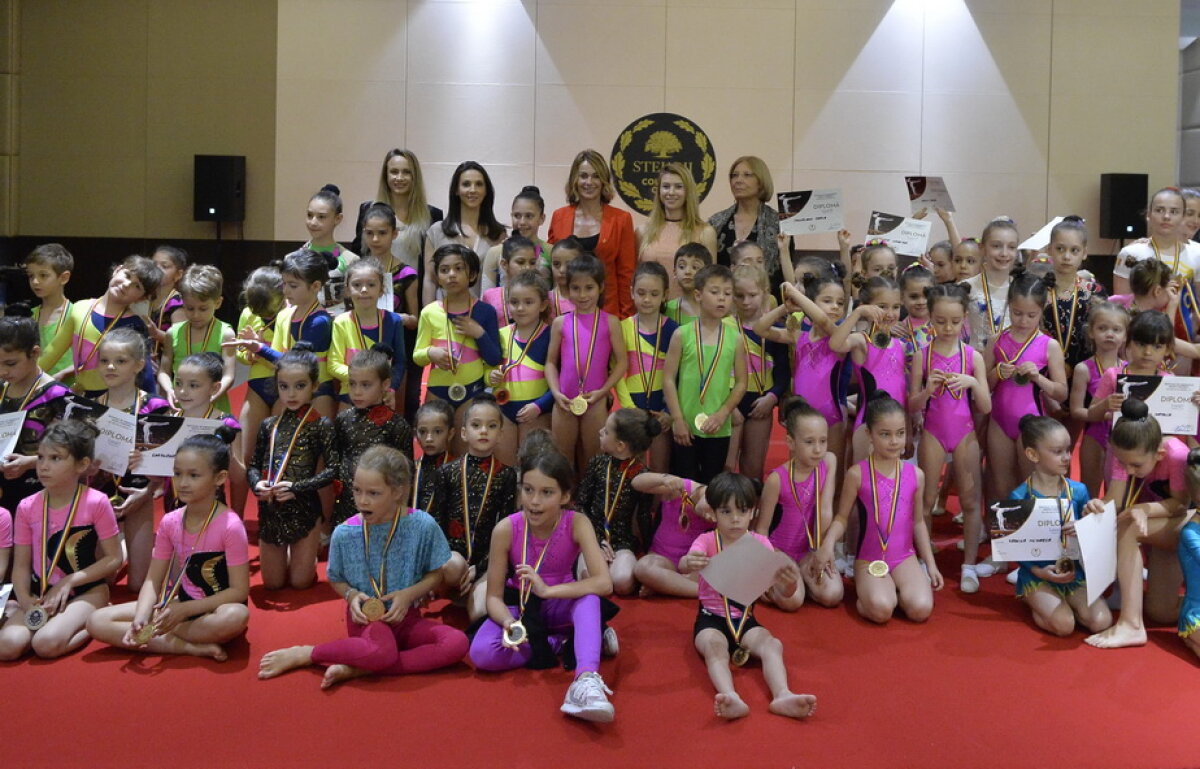 GALERIE FOTO 40 de ani de la Perfect 10 » Nadia a venit la București pentru a marca acasă împlinirea a 4 decenii de la miraculoasa Olimpiadă canadiană