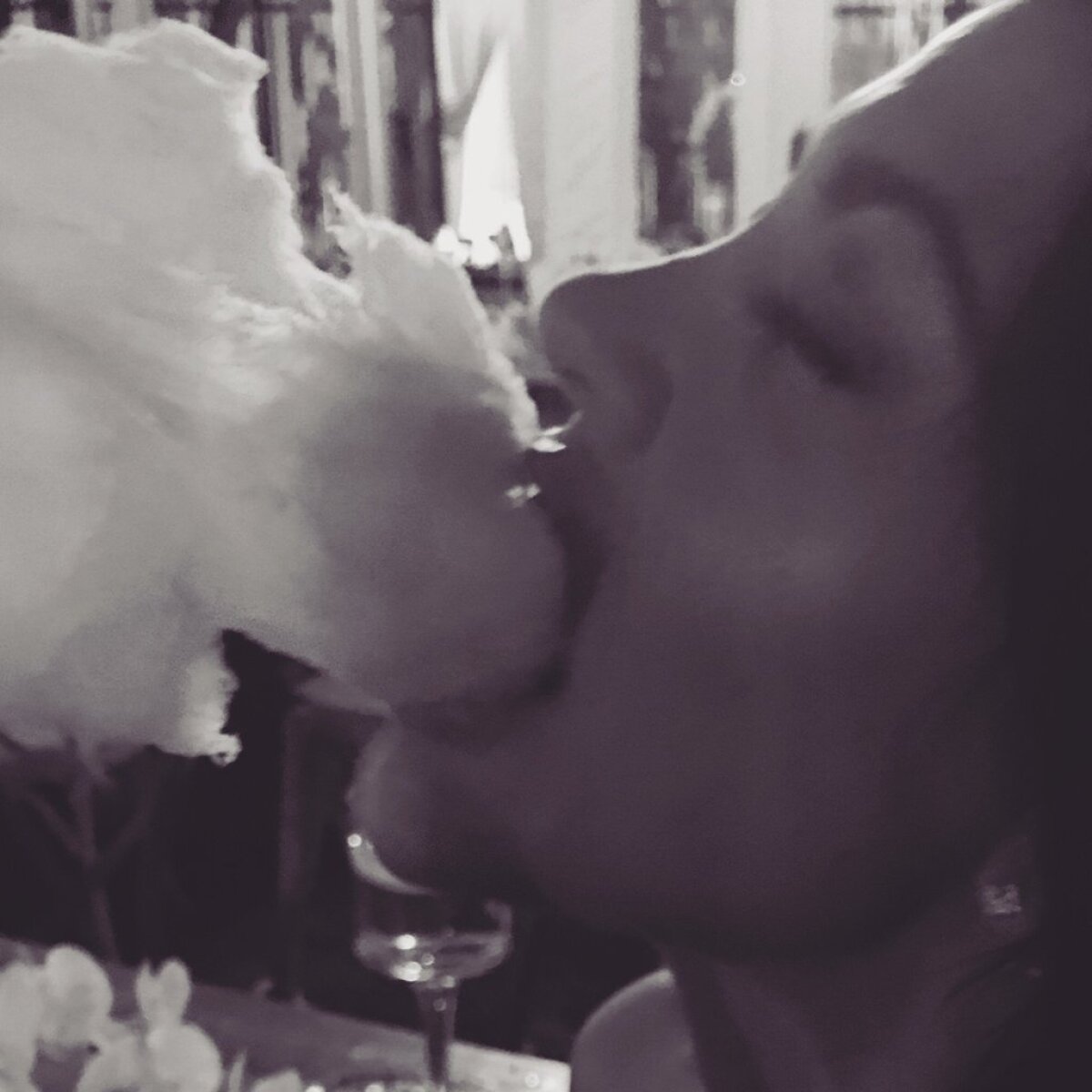 FOTO Kim Kardashian și-a făcut de cap cu Kanye West, iar fotografiile au ajuns pe net