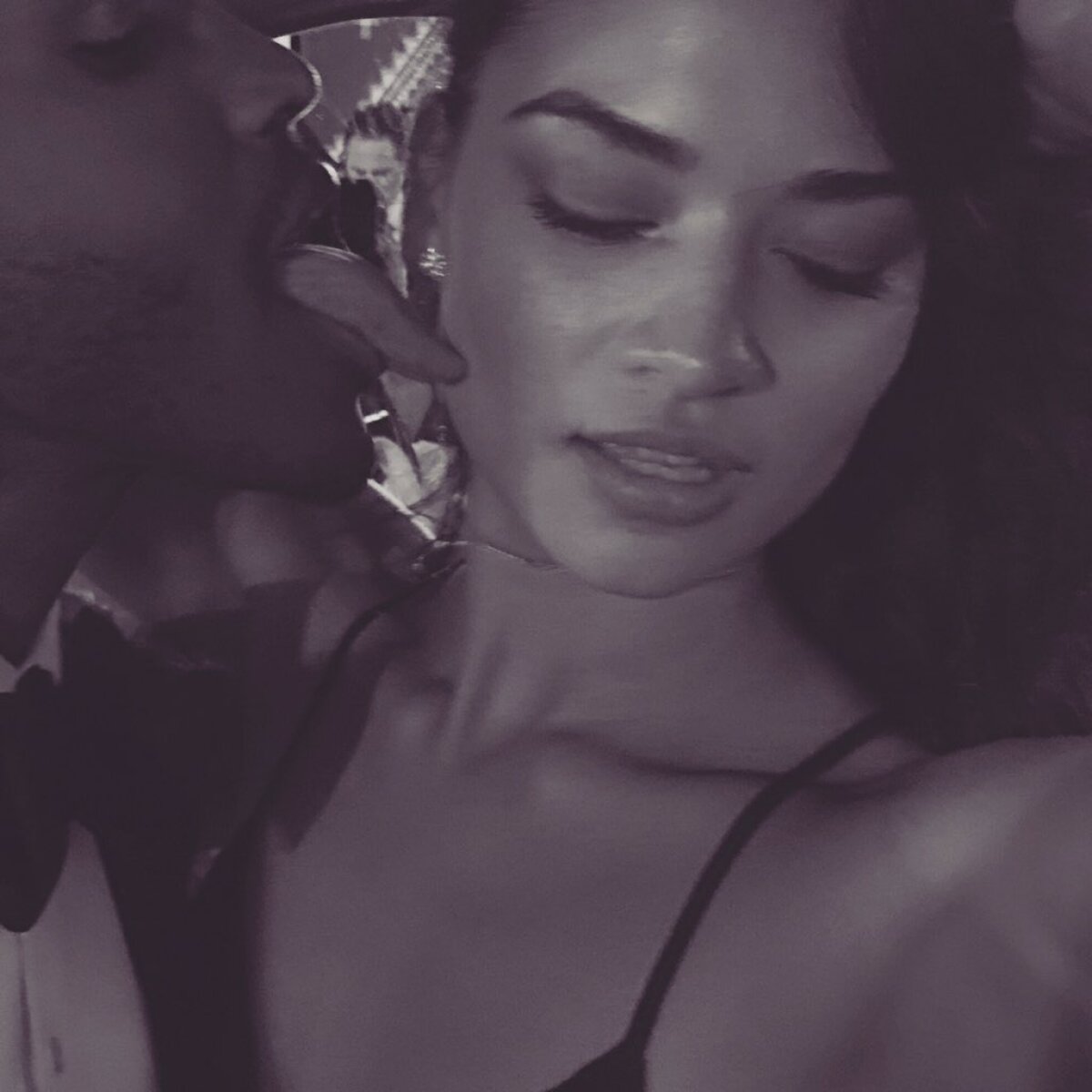 FOTO Kim Kardashian și-a făcut de cap cu Kanye West, iar fotografiile au ajuns pe net