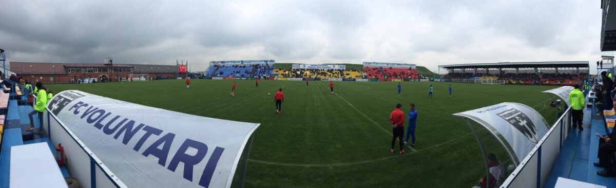 FOTO FC Voluntari și-a inaugurat azi stadionul, la meciul cu CS U Craiova » Coregrafie pregătită de suporterii ilfoveni