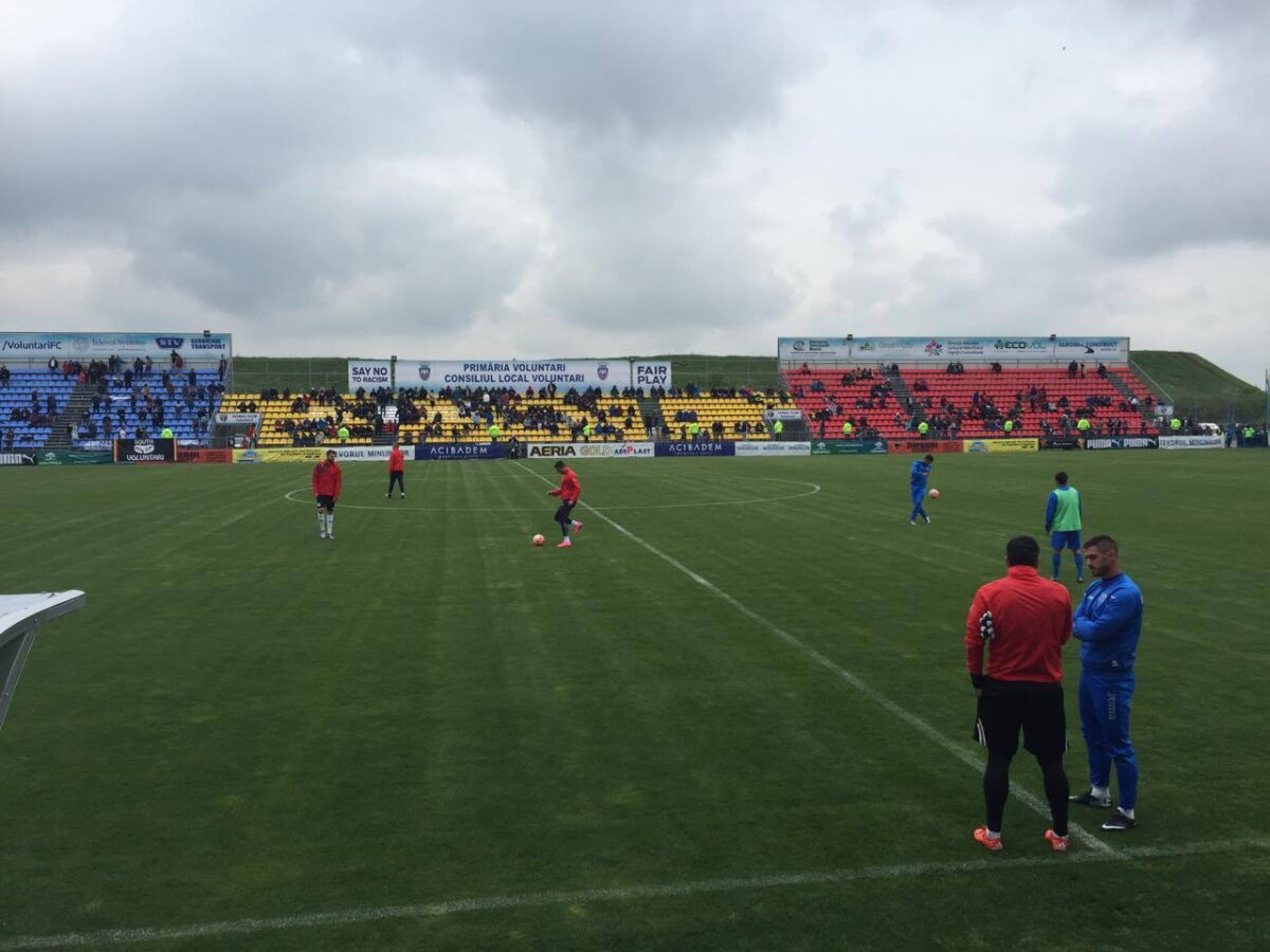 FOTO FC Voluntari și-a inaugurat azi stadionul, la meciul cu CS U Craiova » Coregrafie pregătită de suporterii ilfoveni