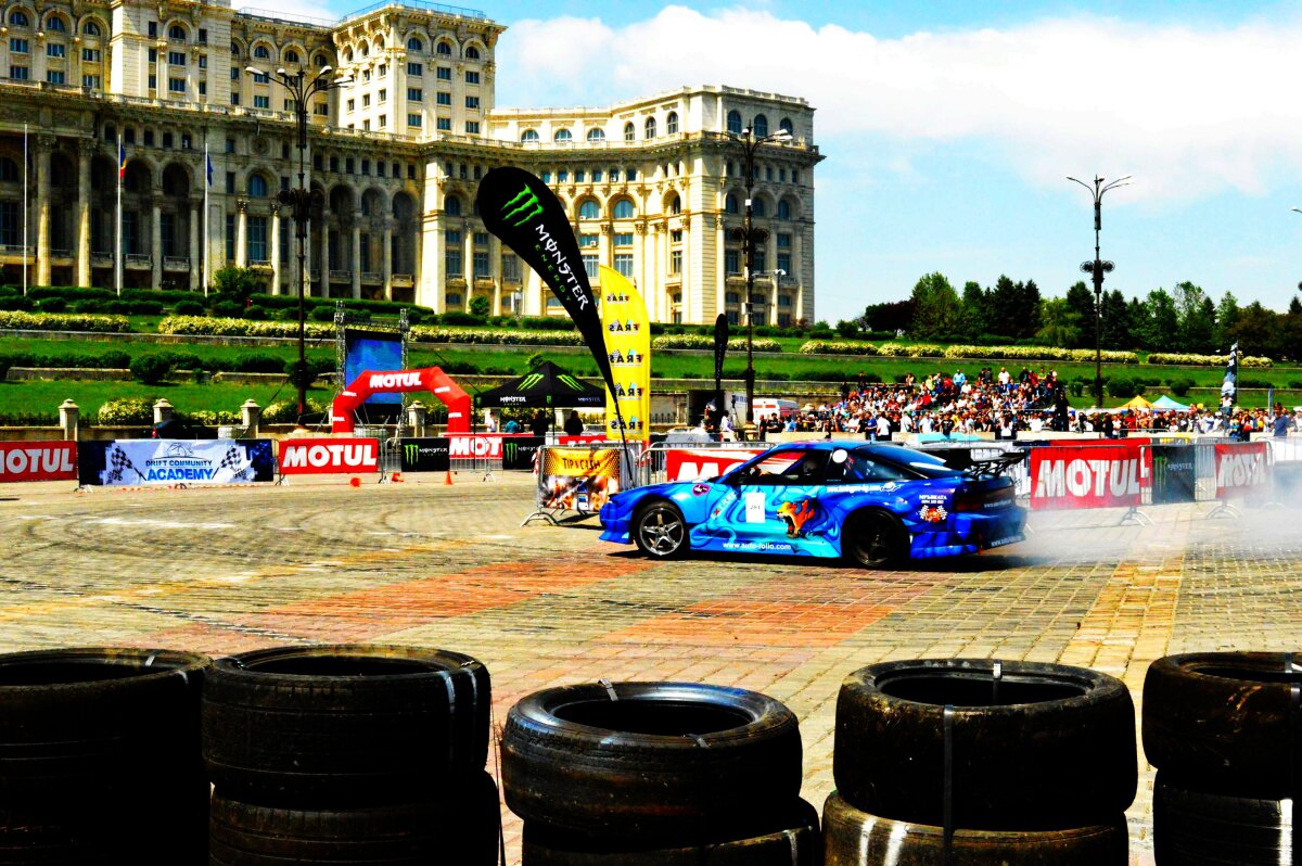GALERIE FOTO  Driftul, la primul eveniment ca sport oficial » Care au fost cei mai buni români la International Grand Prix 