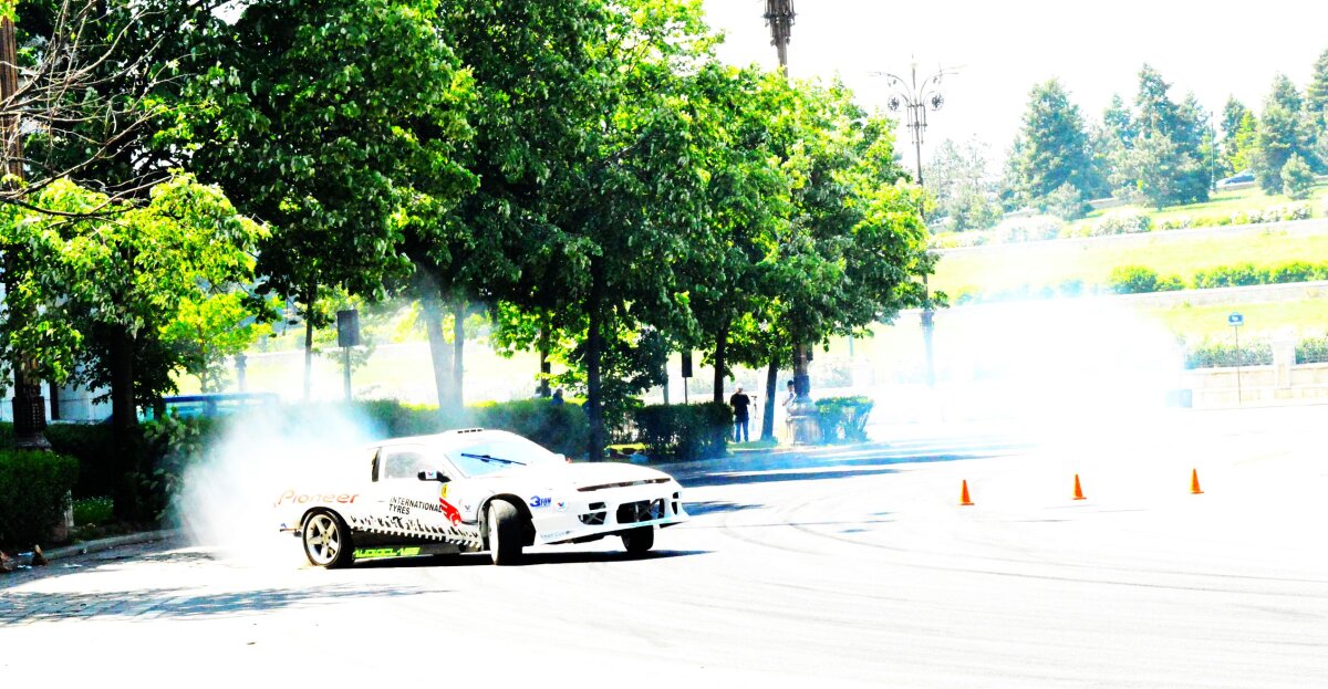 GALERIE FOTO  Driftul, la primul eveniment ca sport oficial » Care au fost cei mai buni români la International Grand Prix 