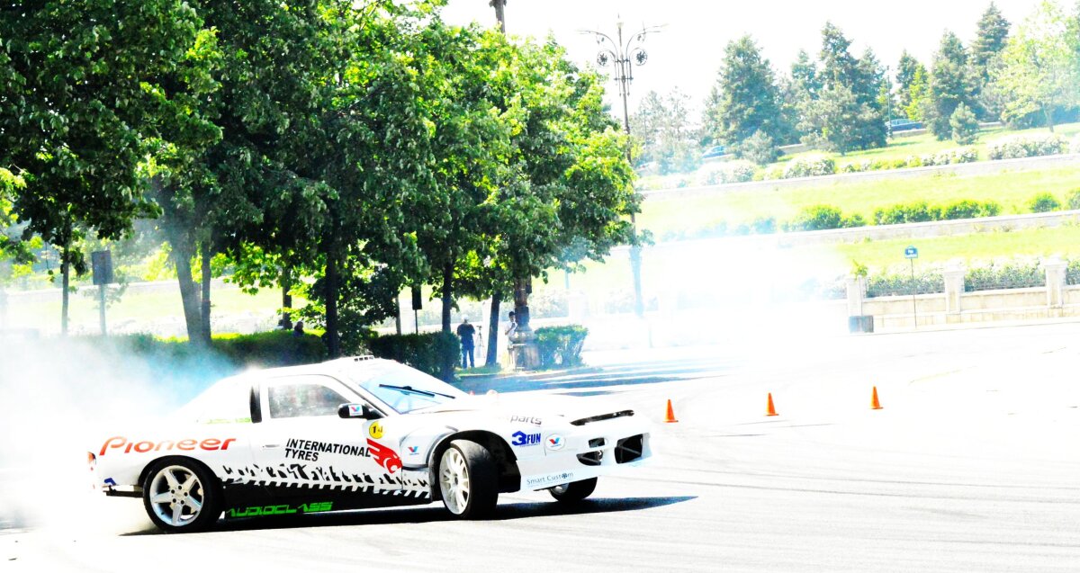 GALERIE FOTO  Driftul, la primul eveniment ca sport oficial » Care au fost cei mai buni români la International Grand Prix 