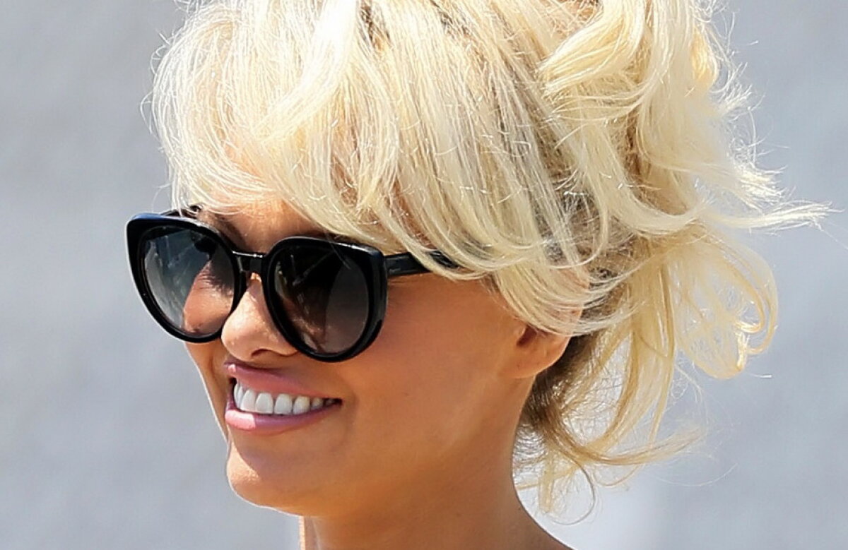 GALERIE FOTO » Pamela Anderson arată senzaţional la 48 de ani! Va juca în noul Baywatch