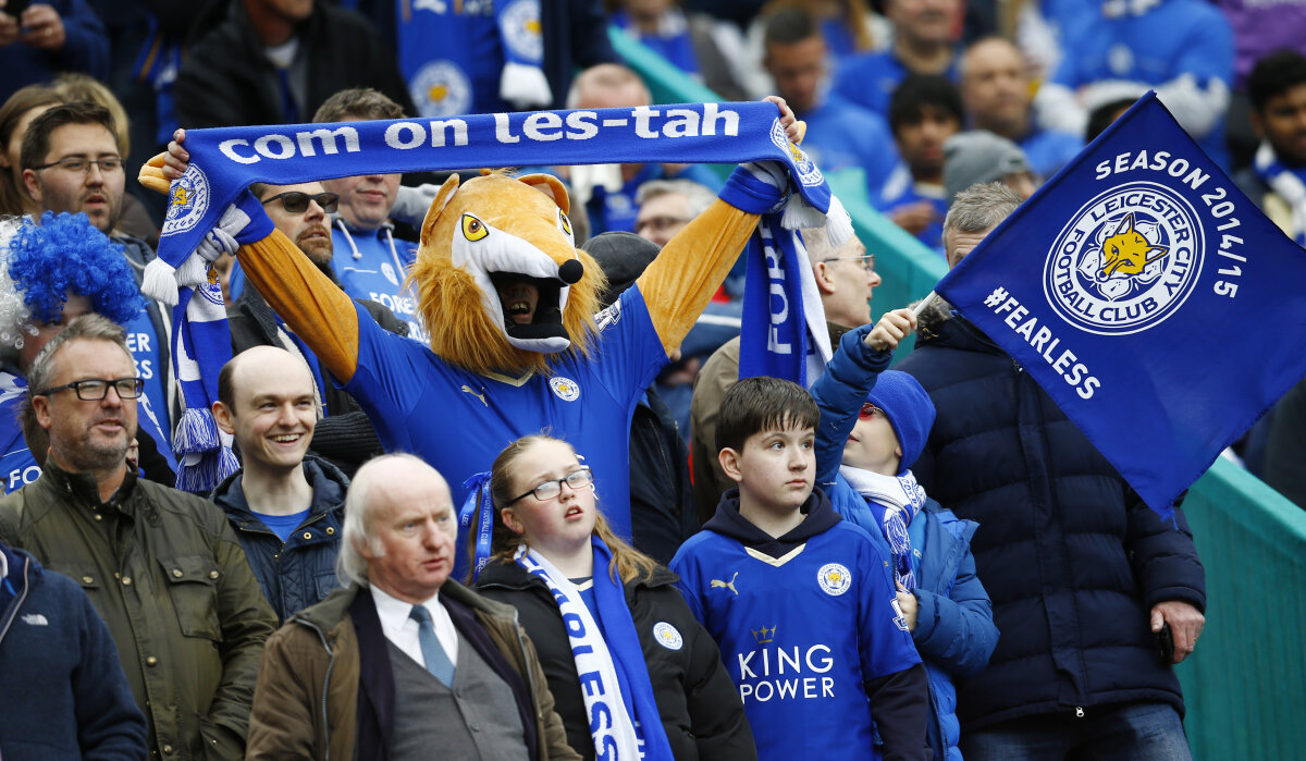 GALERIE FOTO Mobilizare la Bangkok pentru fanii lui Leicester! Cum  au urmărit suporterii "vulpilor" meciul cu United