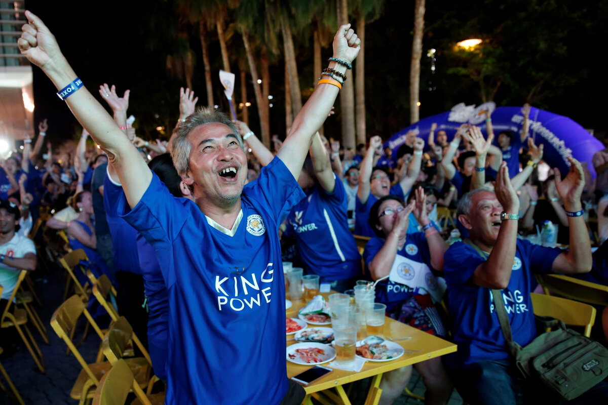 GALERIE FOTO Mobilizare la Bangkok pentru fanii lui Leicester! Cum  au urmărit suporterii "vulpilor" meciul cu United