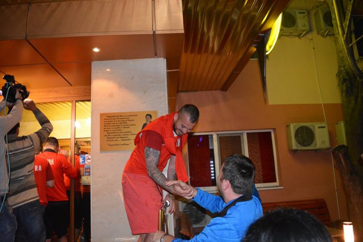 GALERIE FOTO + VIDEO Tot ce nu s-a văzut la TV! » Imagini incredibile de la bucuria Astrei după câştigarea titlului