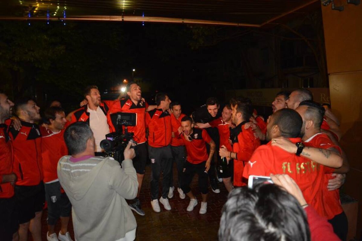 GALERIE FOTO + VIDEO Tot ce nu s-a văzut la TV! » Imagini incredibile de la bucuria Astrei după câştigarea titlului