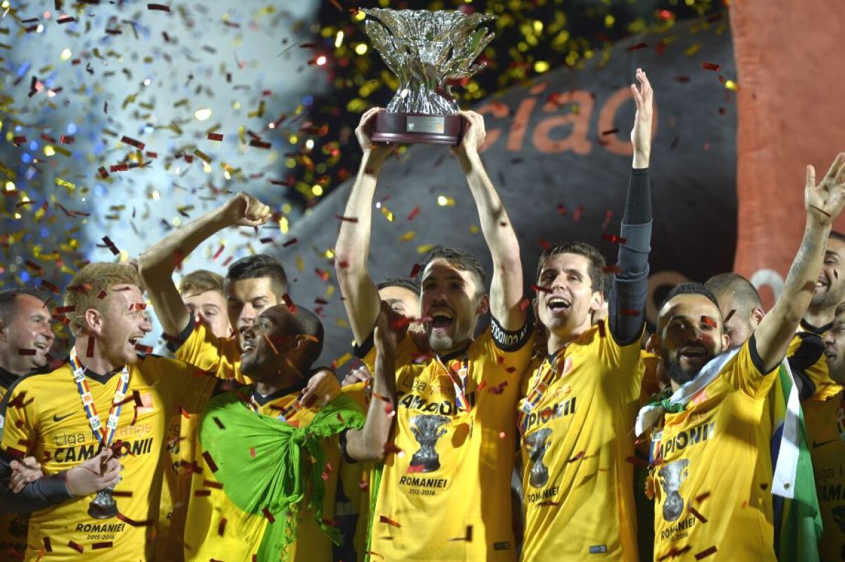 GALERIE FOTO + VIDEO Imagini de colecție de la petrecerea Astrei Giurgiu! Șumudică a venit cu fularul Rapidului, la stații s-a auzit imnul Champions League