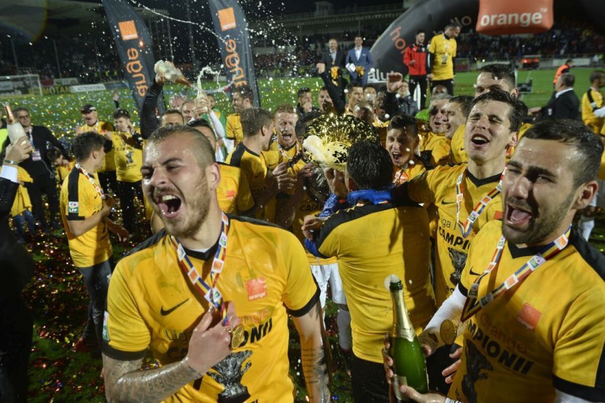 GALERIE FOTO Alibec, SHOW fără perdea la petrecerea Astrei! A băut din trofeu și a arătat că e în mare formă și în afara terenului