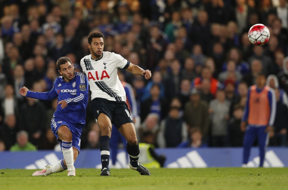 Minunea secolului » Abia scăpată de retrogradare sezonul trecut, Leicester a luat titlul în premieră în Anglia!