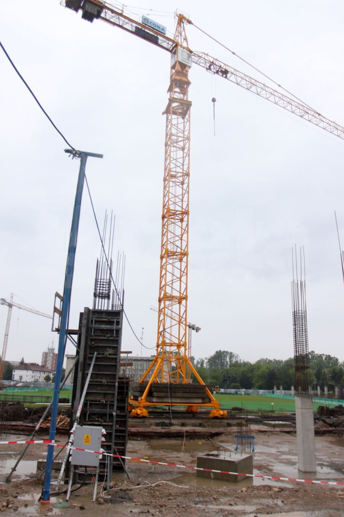 GALERIE FOTO Un nou stadion de lux "crește" în România » Vezi cum arată lucrările la noua arenă