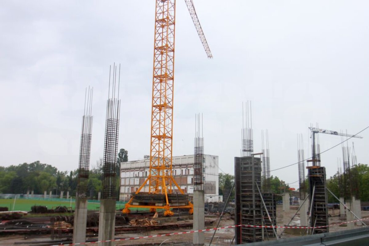 GALERIE FOTO Un nou stadion de lux "crește" în România » Vezi cum arată lucrările la noua arenă