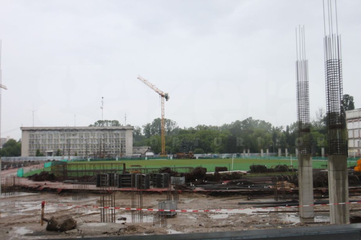 GALERIE FOTO Un nou stadion de lux "crește" în România » Vezi cum arată lucrările la noua arenă
