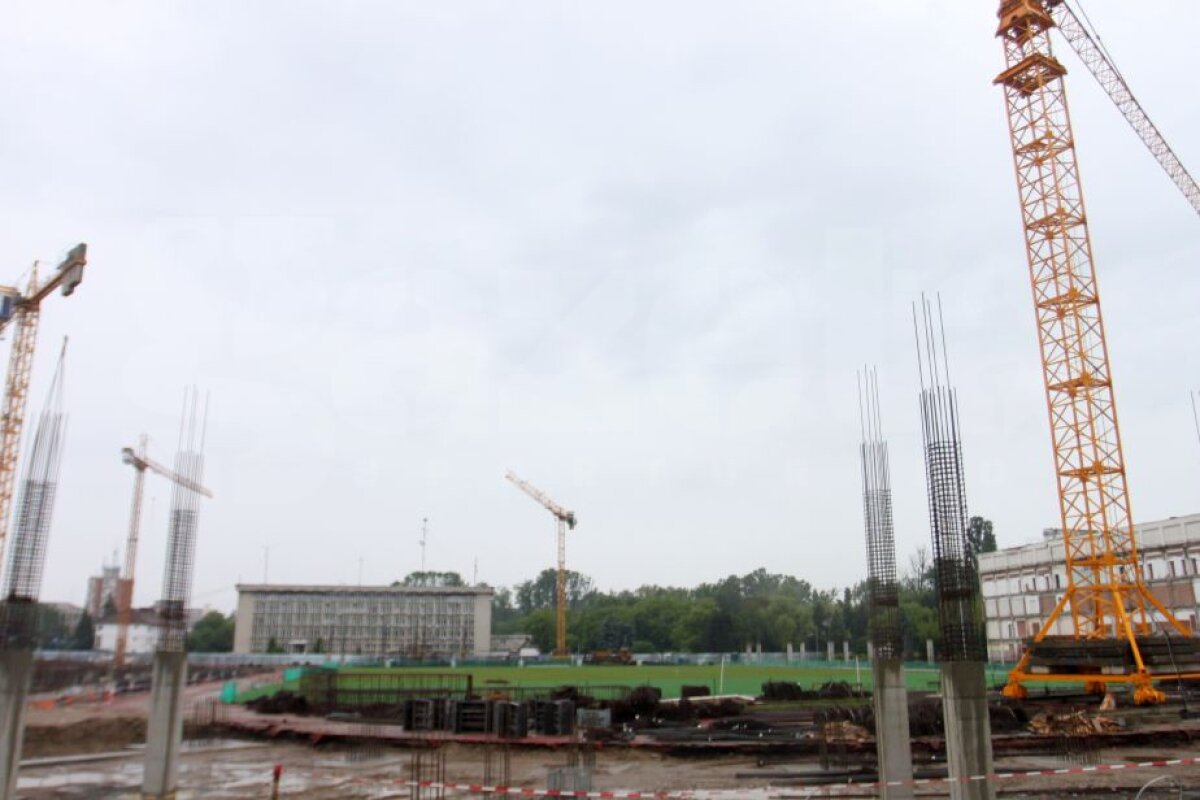 GALERIE FOTO Un nou stadion de lux "crește" în România » Vezi cum arată lucrările la noua arenă