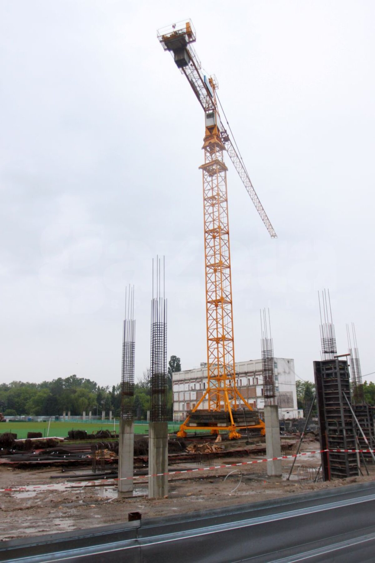 GALERIE FOTO Un nou stadion de lux "crește" în România » Vezi cum arată lucrările la noua arenă