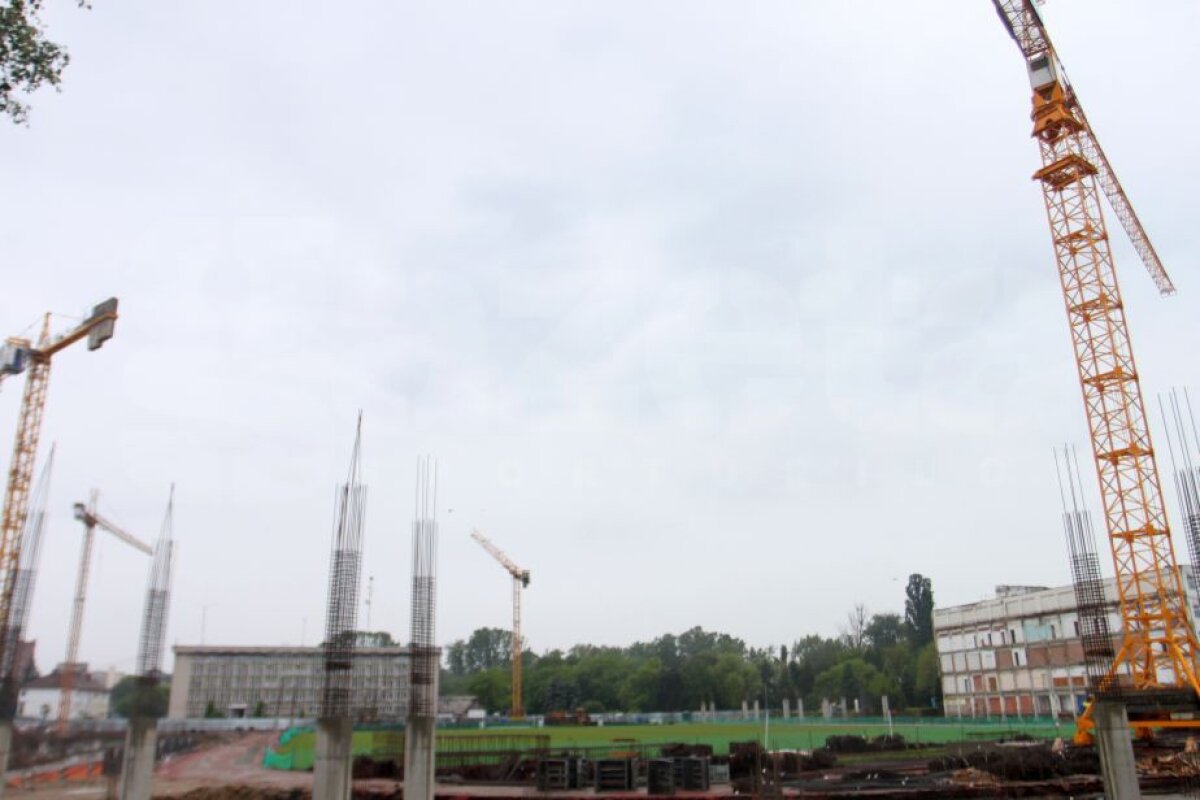 GALERIE FOTO Un nou stadion de lux "crește" în România » Vezi cum arată lucrările la noua arenă