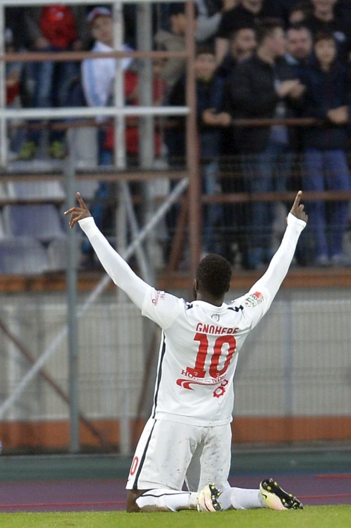 VIDEO+FOTO Ploaie de goluri în "Ștefan cel Mare" » Dinamo și Viitorul au remizat în ultima etapă din play-off, scor 3-3