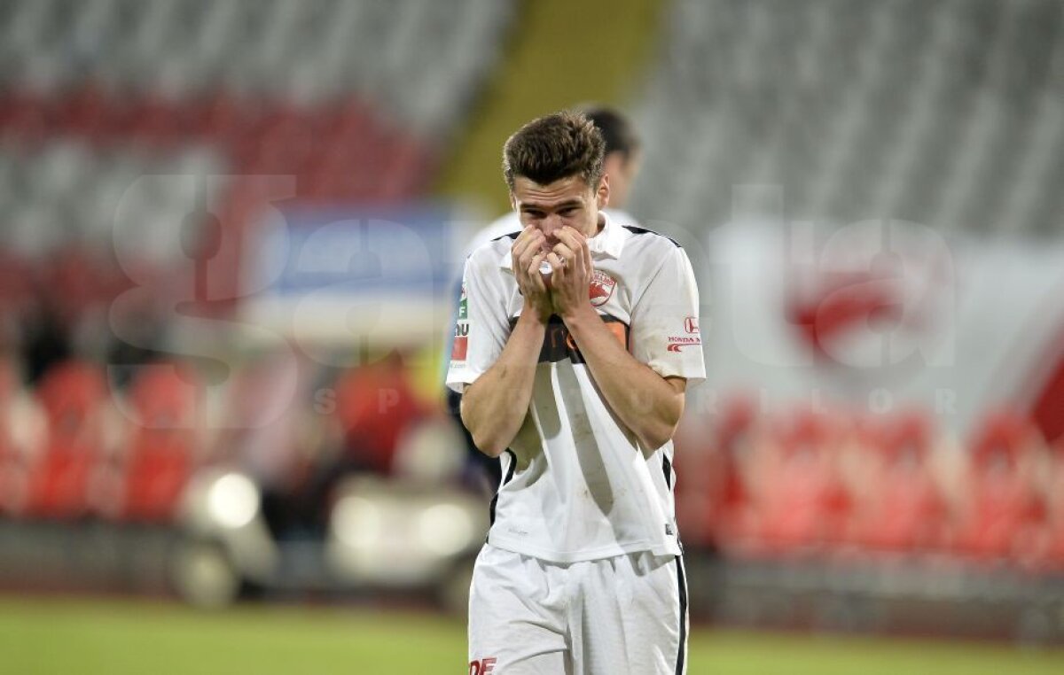 FOTO Imaginile durerii » Jucătorii dinamoviști au plâns în hohote pe gazon, sfâșiați după tragedia lui Ekeng