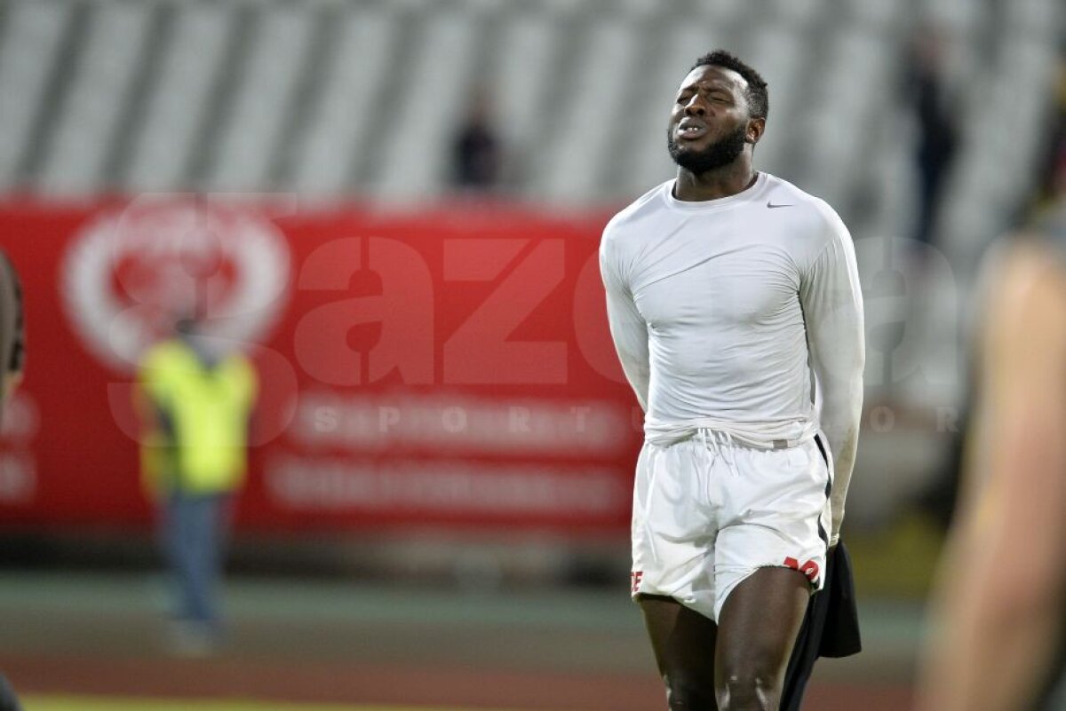 FOTO Imaginile durerii » Jucătorii dinamoviști au plâns în hohote pe gazon, sfâșiați după tragedia lui Ekeng