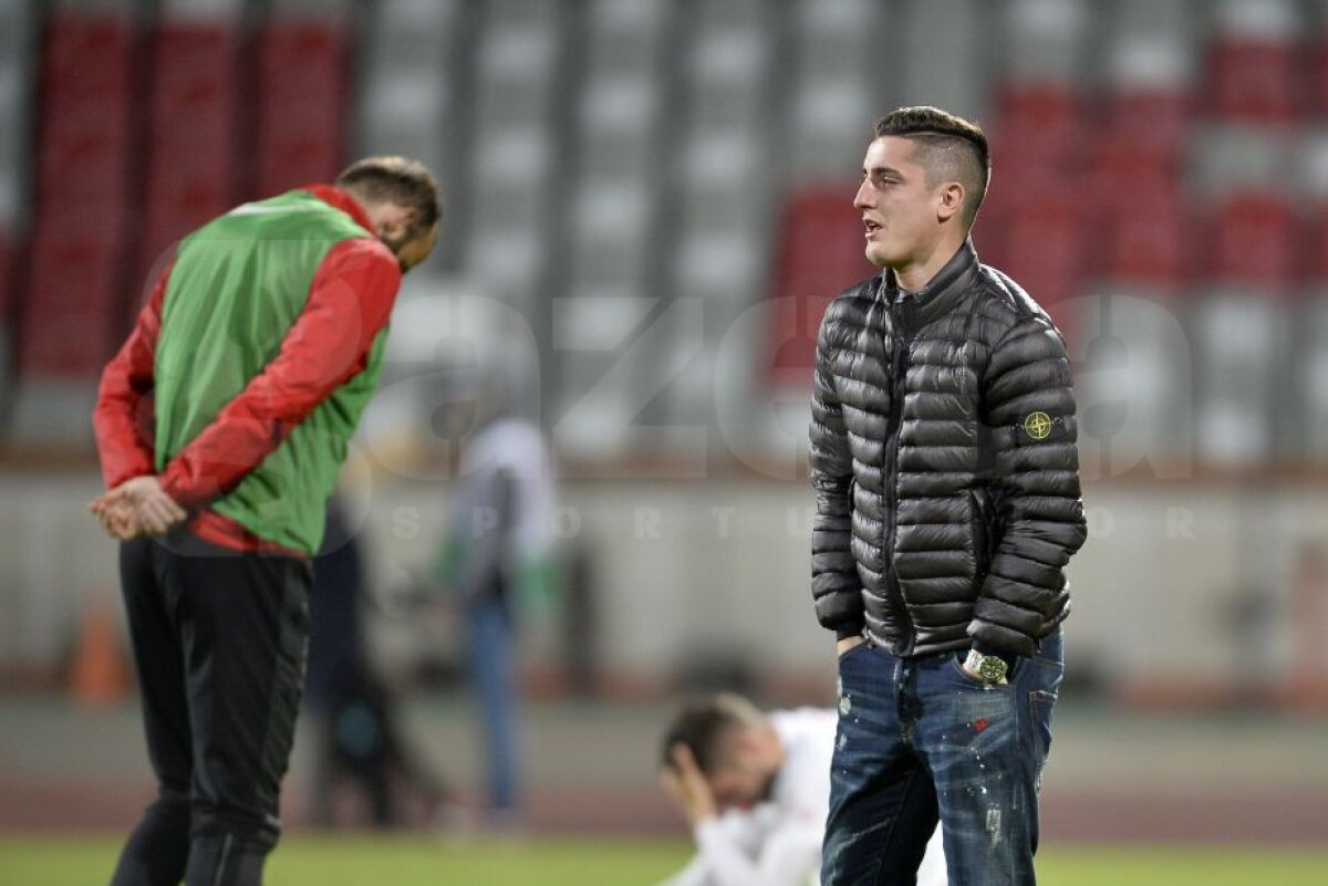 FOTO Imaginile durerii » Jucătorii dinamoviști au plâns în hohote pe gazon, sfâșiați după tragedia lui Ekeng