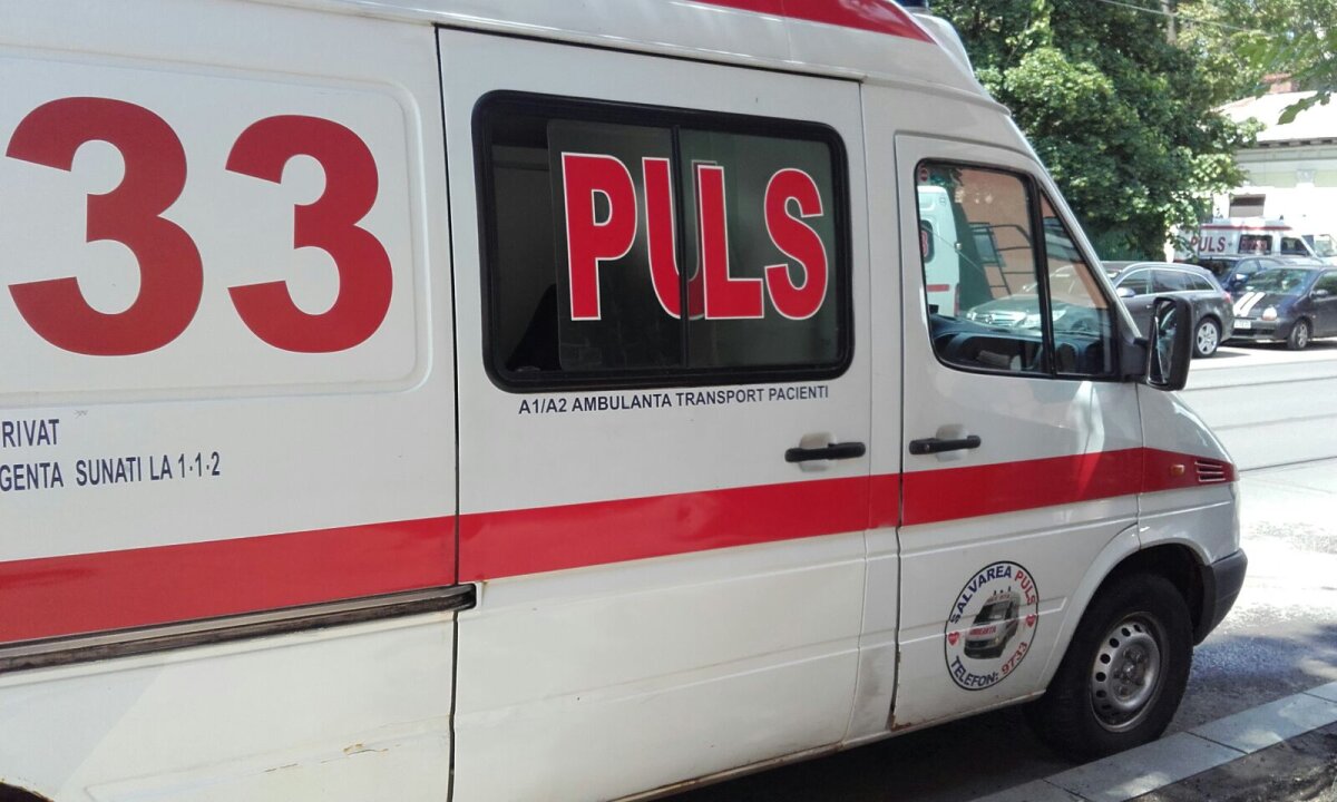 FOTO Așa arată o ambulanță Puls asemănătoare celei care l-a transportat pe Ekeng la Urgență!