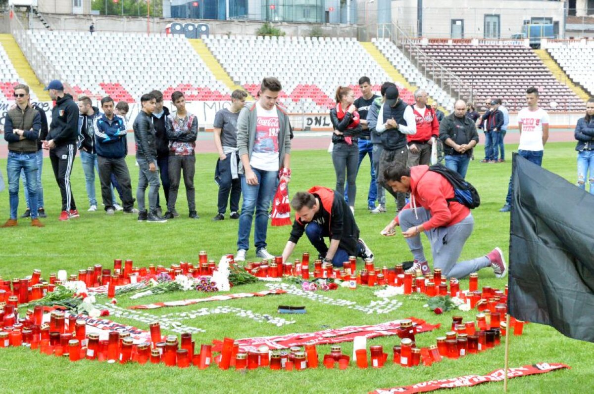 UPDATE VIDEO și FOTO Arena din Ștefan cel Mare s-a transformat în loc de pelerinaj » Steaua, Dinamo și Rapid au venit la stadion pentru a aprinde o lumânare în memoria lui Ekeng