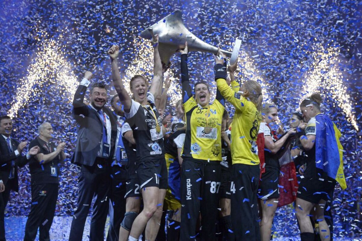 GALERIE FOTO Imagini superbe de la premierea fetelor de la CSM București după câștigarea Ligii Campionilor