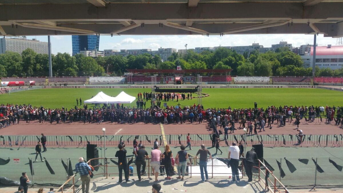 VIDEO+FOTO UPDATE Cortegiul funerar a plecat spre aeroport » Toate detaliile de la fața locului