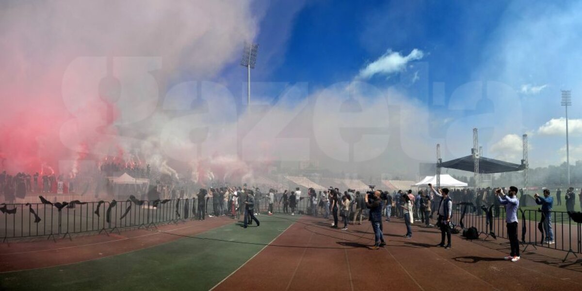 VIDEO Ultimul "meci"! Suporterii lui Dinamo i-au adus un ultim omagiu lui Ekeng