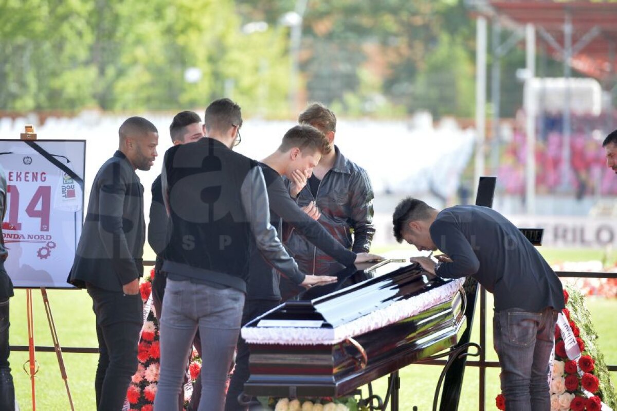 VIDEO+FOTO UPDATE Cortegiul funerar a plecat spre aeroport » Toate detaliile de la fața locului