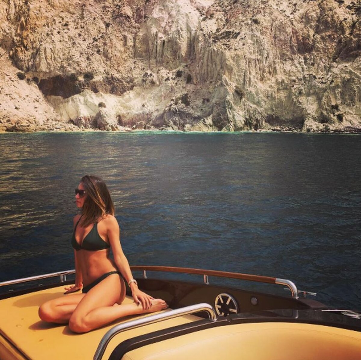 GALERIE FOTO Norocosul Mihai Răduț! Mijlocașul are una dintre cele mai frumoase iubite din fotbalul românesc 