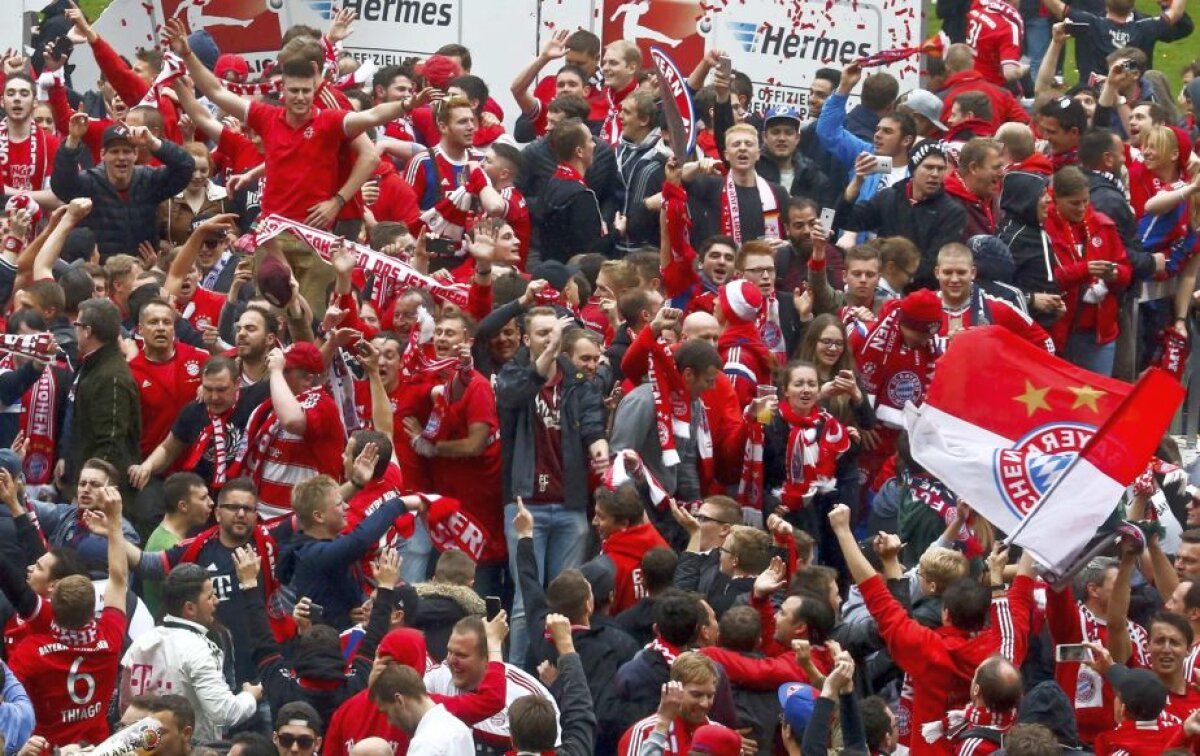 VIDEO+FOTO Pep Guardiola, baie cu bere la celebrarea celui de-al 26-a titlu al lui Bayern Munchen » Dans nebun al jucătorilor