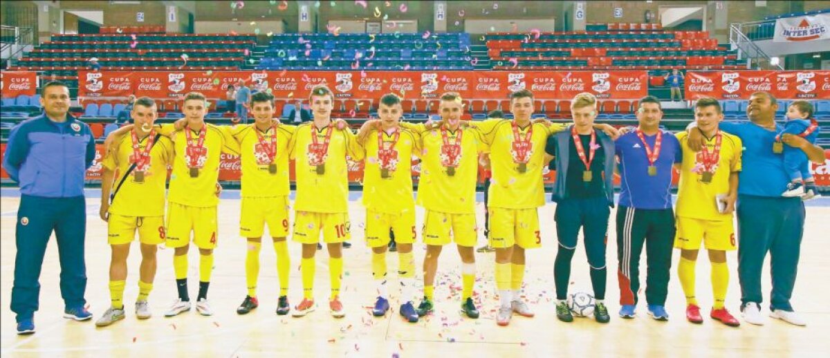 Baia Mare, en fanfare! Faza regională de la Oradea a Cupei Coca-Cola a fost câştigată şi la fete, şi la băieţi, de echipe din Maramureş