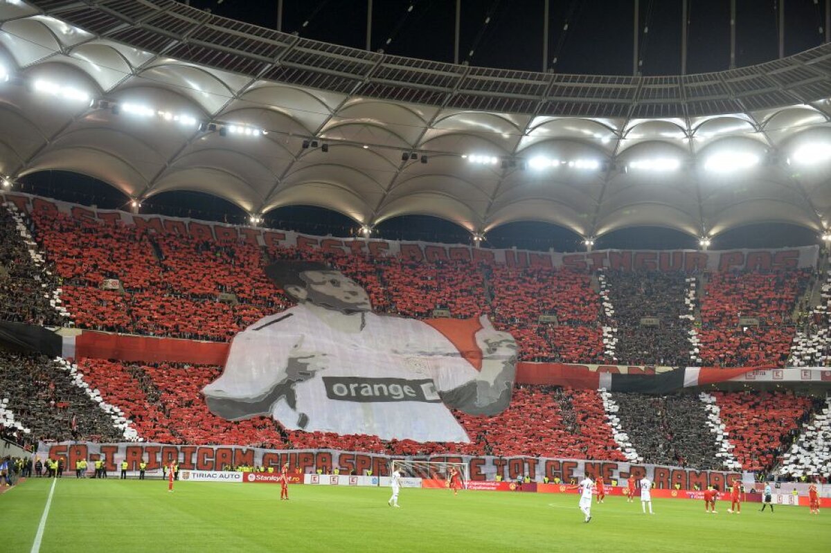 VIDEO+FOTO "Bon voyage, Patrick!" » Dinamoviştii au dedicat o coregrafie impresionantă şi emoţionantă memoriei lui Ekeng, toţi spectatorii scandându-i numele