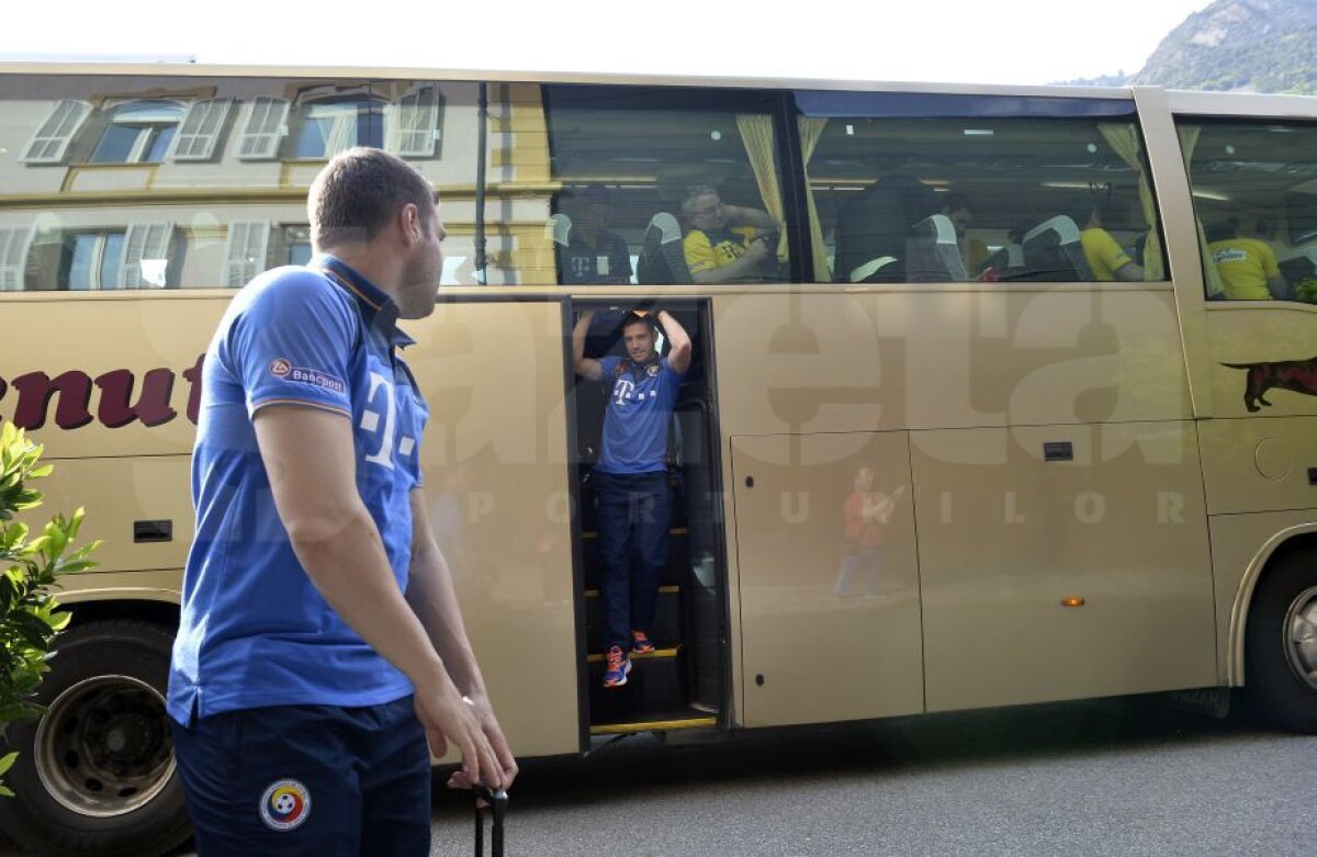 VIDEO+FOTO "Tricolorii" au ajuns în Italia cu zâmbetul pe buze