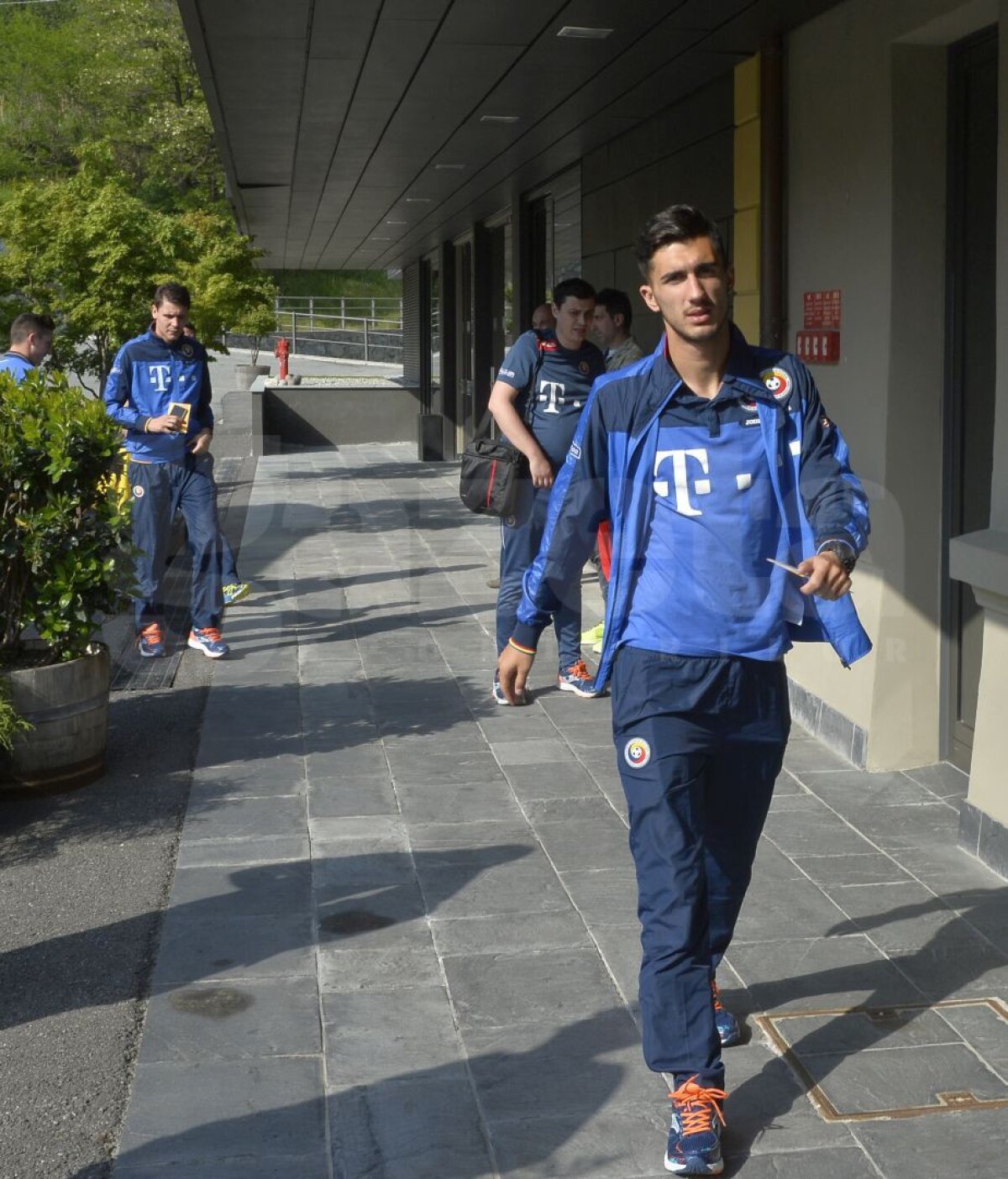 VIDEO+FOTO "Tricolorii" au ajuns în Italia cu zâmbetul pe buze