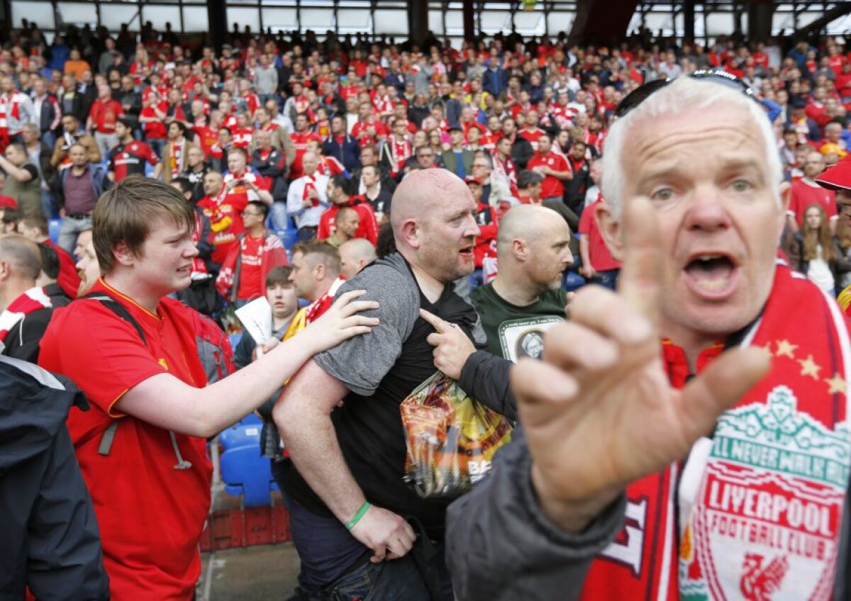 VIDEO+FOTO Suporterii lui Liverpool și cei ai Sevillei s-au luat la bătaie pe stadion 